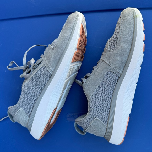 Vionic Delmar Remy.  Light grey. - Picture 11 of 12